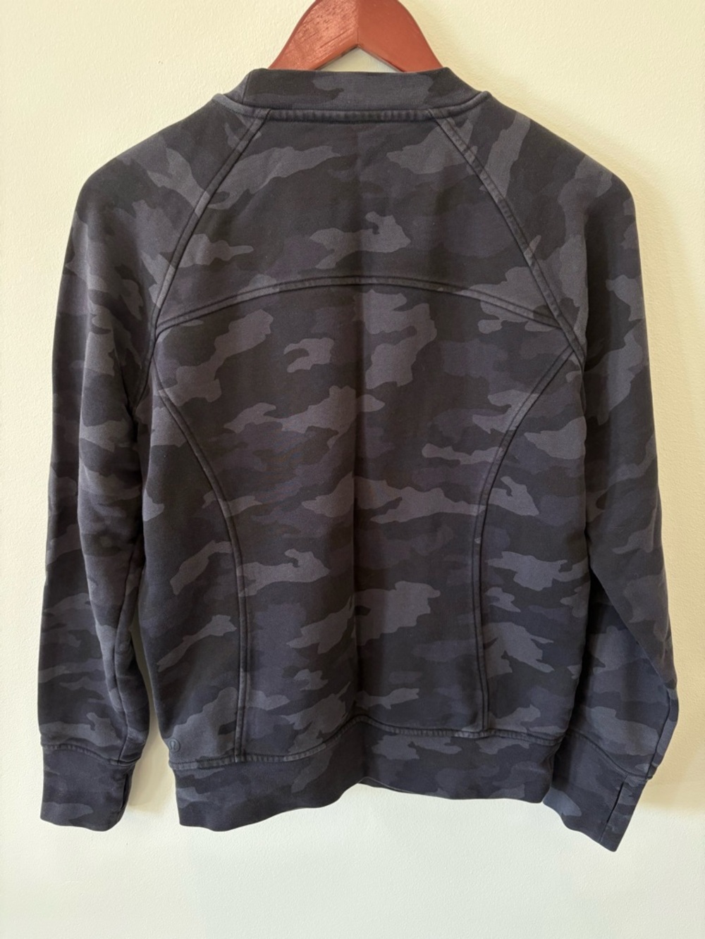 Lululemon Black Camo Crewneck Sweatshirt - 8 - Picture 5 of 5